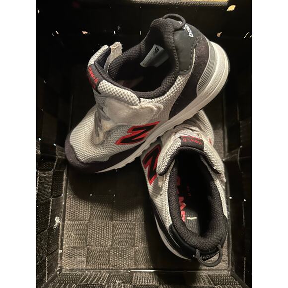 New Balance 515 Running Shoes Toddler Size 8 Gray Black Red Adjustable - Picture 3 of 10